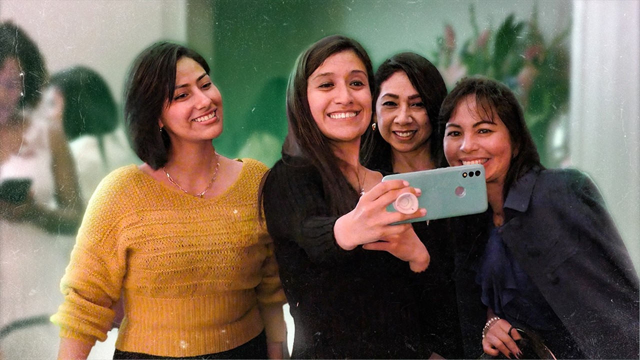 Are PERUVIAN GIRLS More TRADITIONAL Than Other LATINAS?