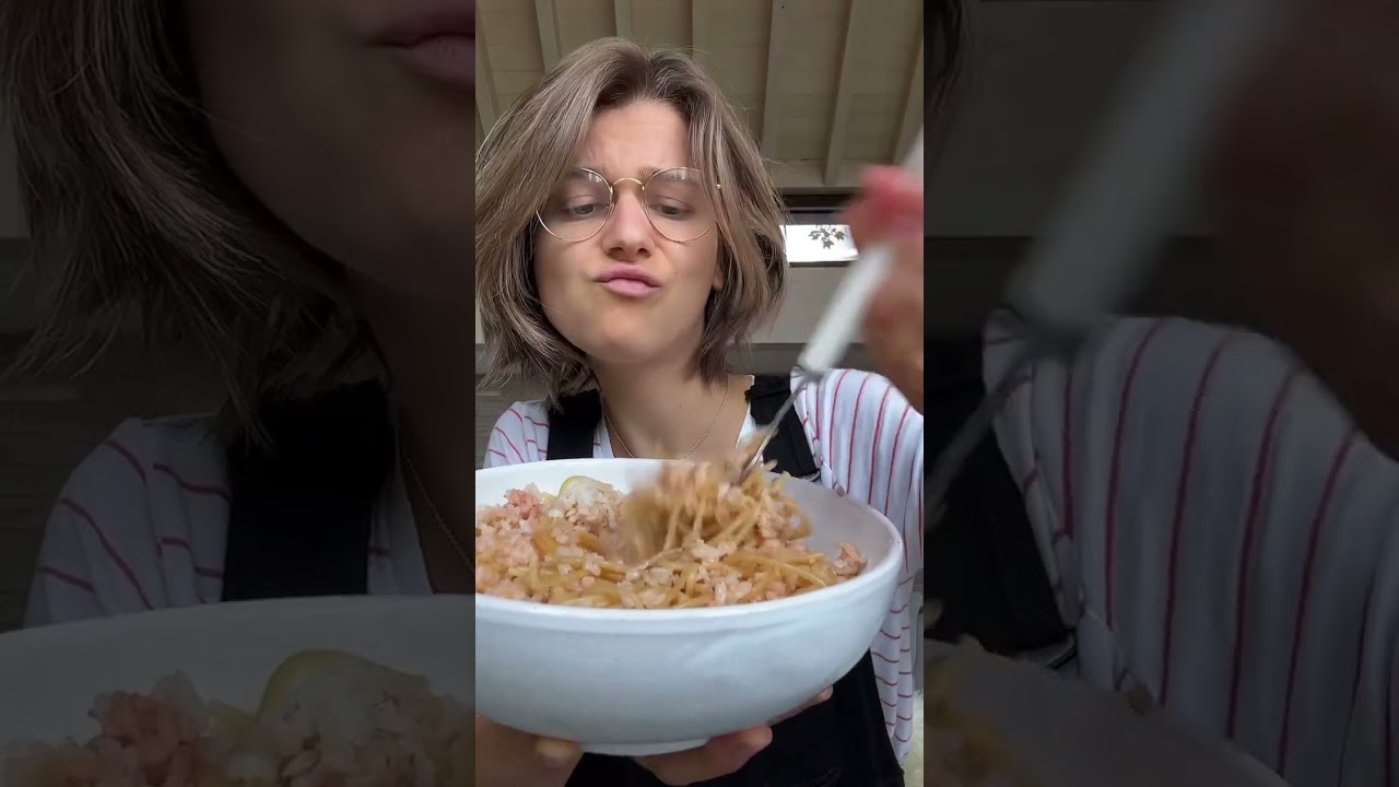 Girl dinner