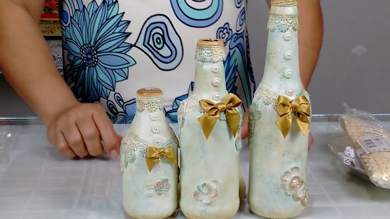 Garrafa decorada com motivo vintage