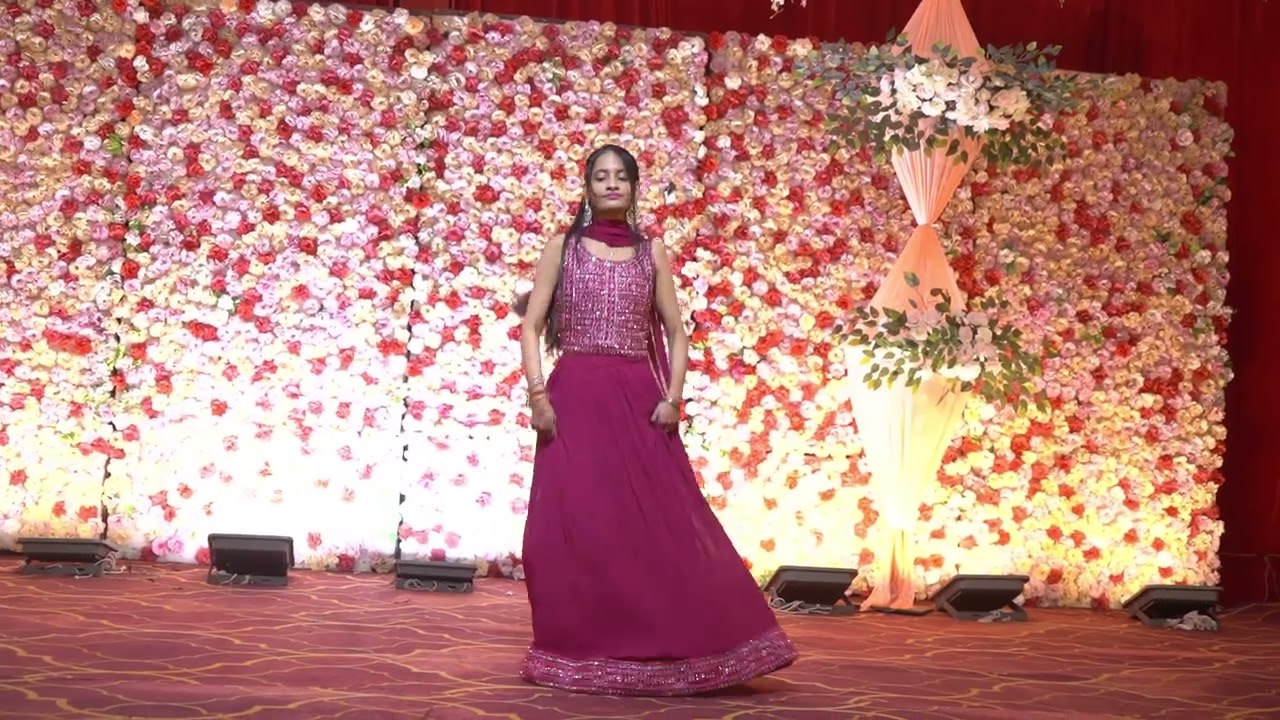 Sister Charu Ka Dance Performance 💃✨ | Graceful & Beautiful Moves