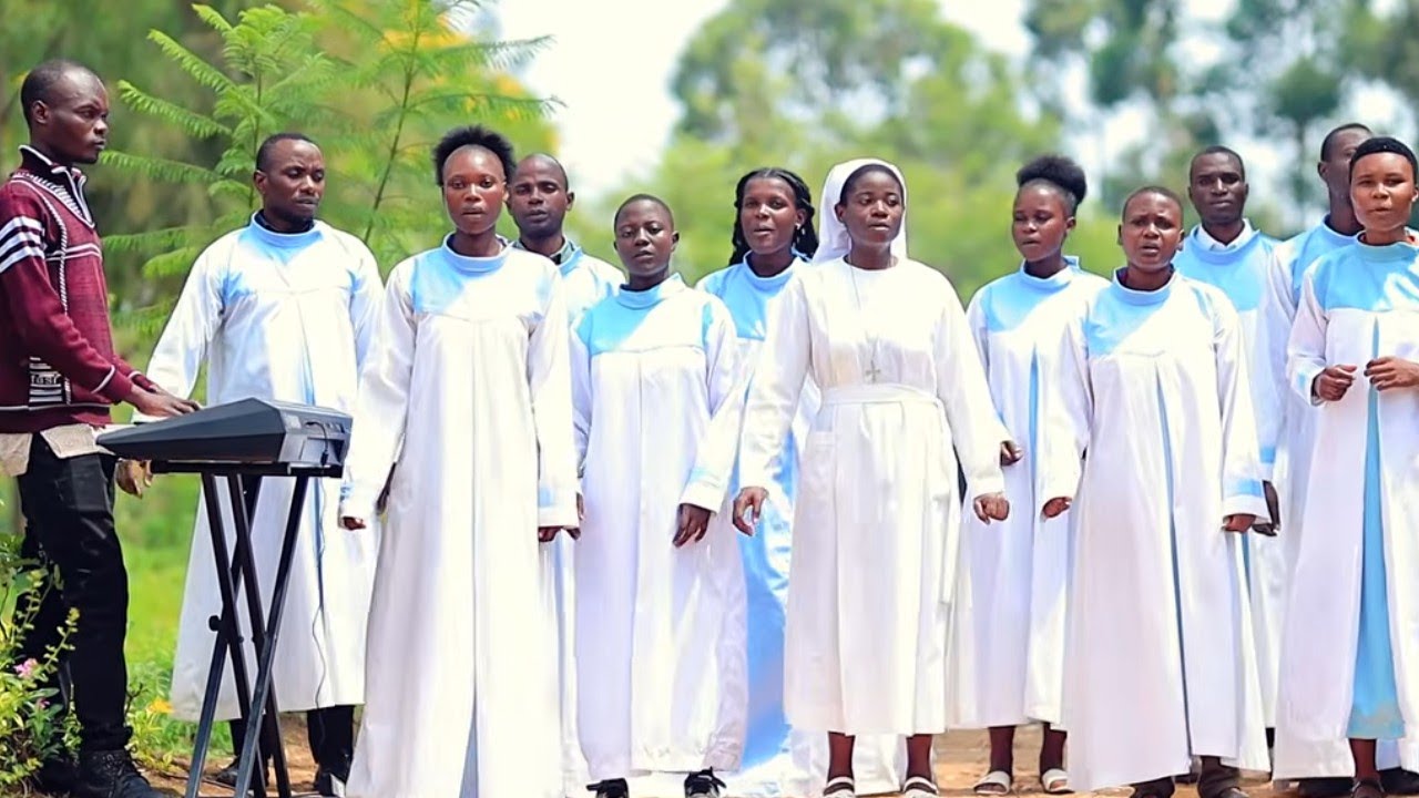 NZAHAGWIRIZA AMAHORO BY NDAHIRIWE GODFRAID FT CHORALE SANCTA MARIA (Official Video 2026)