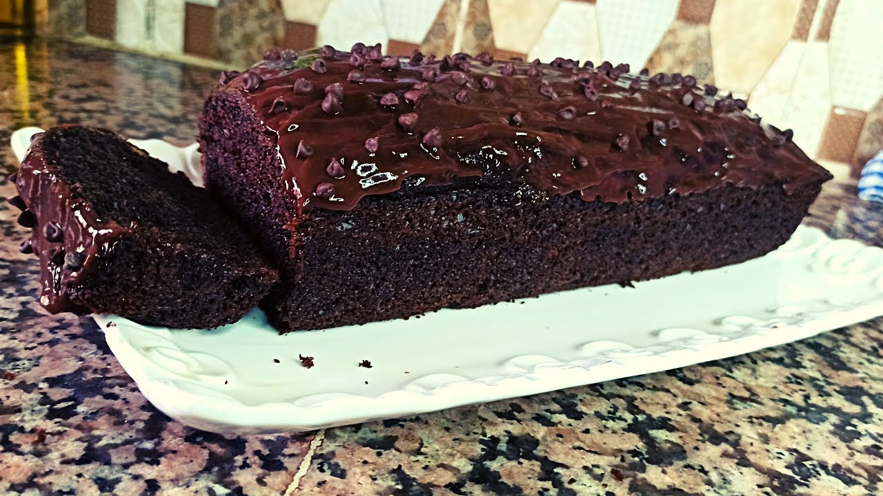 لعشاق الشكولاتة: كيكة بالشكلاط والبنان (الموز) رااااائعة وسهلة التحضير cake au chocolat et banane