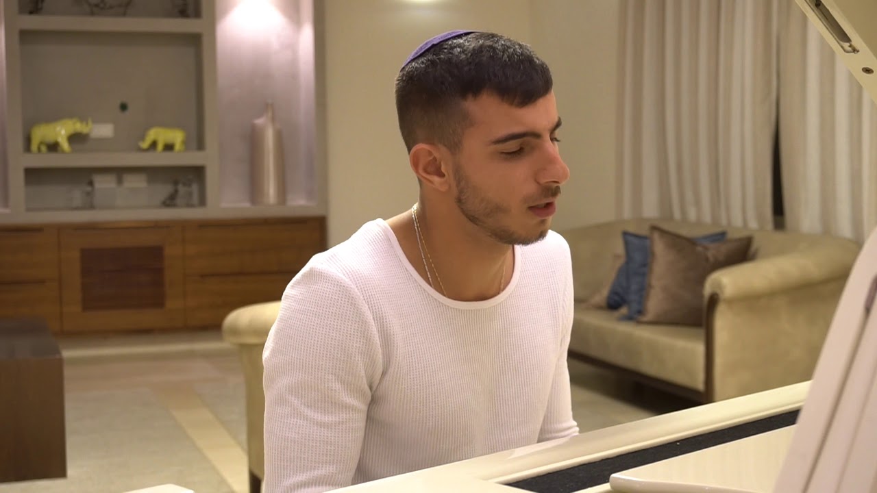 עדיאל אטיאס - בדיוק כמו הירח (קאבר)