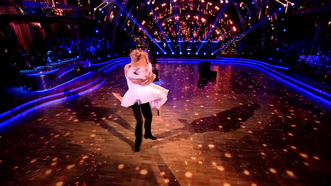 Łukasz Kadziewicz i Agnieszka Kaczorowska (+ Antek Smykiewicz) - DWTS 4 - ODCINEK 9 - T. Współczesny