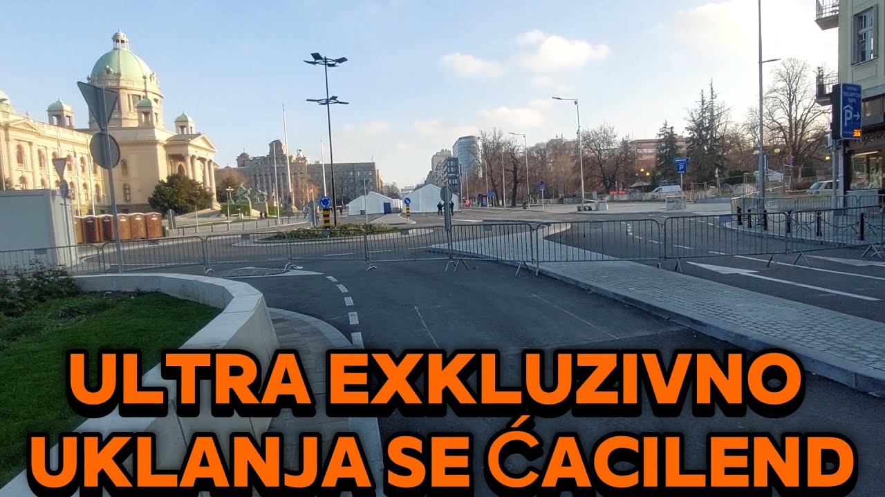 ULTRA EXKLUZIVNO UKLANJA SE ĆACILEND KOD SKUPŠTINE KRENULI RADOVI NA DELU PARKA DIREKTNO