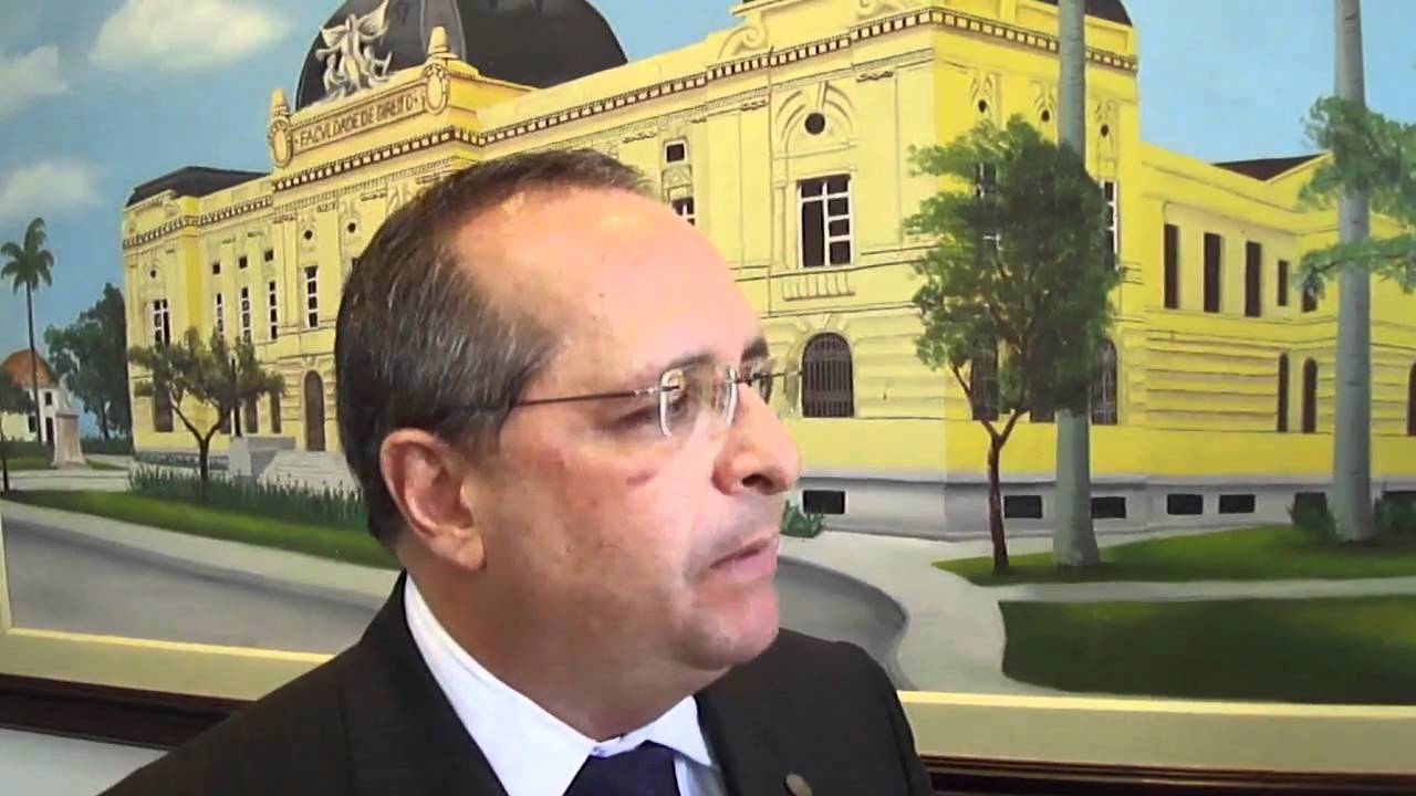 Blog da Folha - OAB/PE ingressa Adin pedindo cassa&ccedil;&atilde;o de ajuda de custo da Alepe