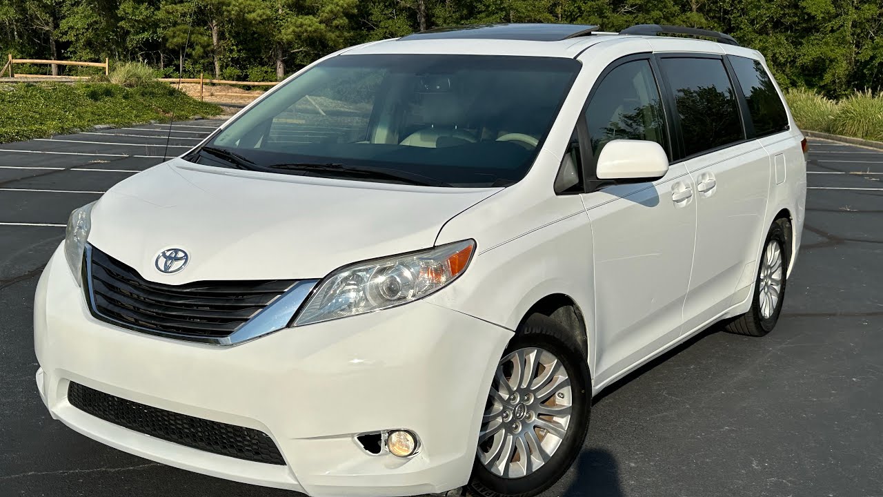 2012 Toyota Sienna XLE – loaded! ￼