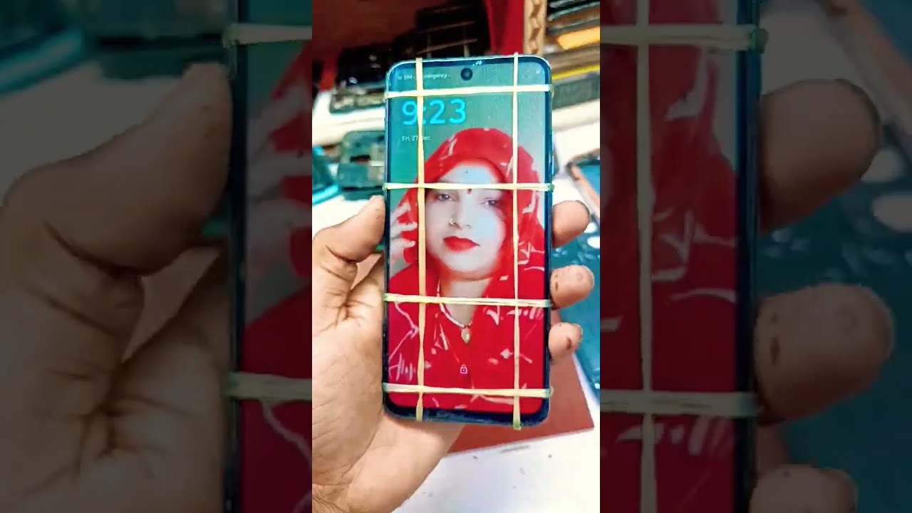 Moto G32 Broken screen replacement 💥