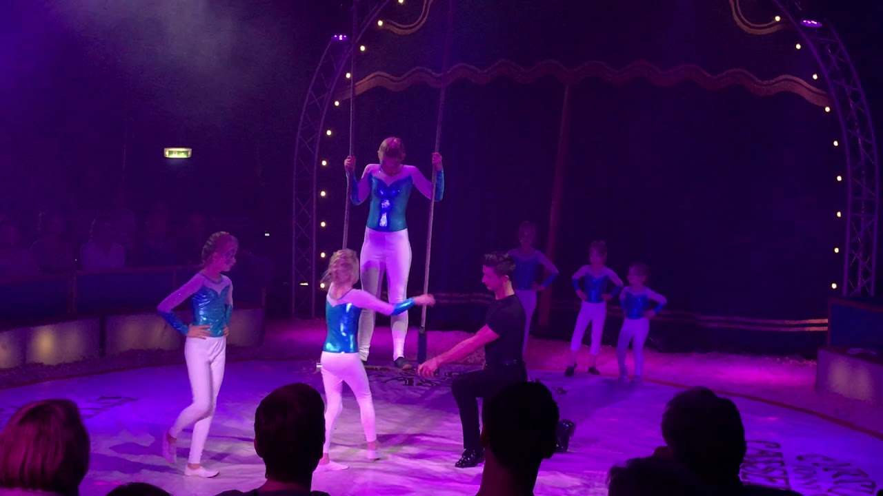 Lotta Hiller Circus Jonny Casselly 22.03.2019