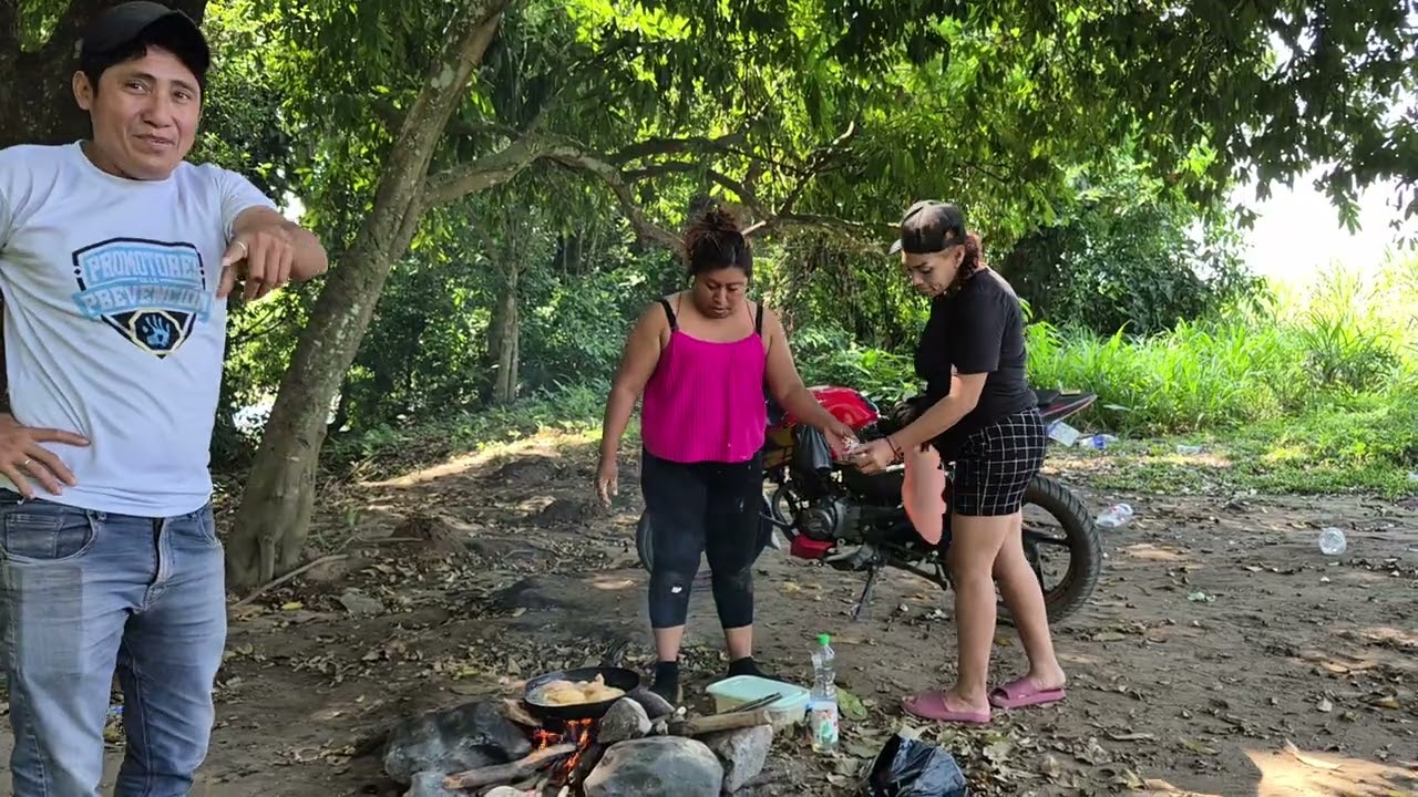 EVA no puede cocinar todos se burlan de ella 