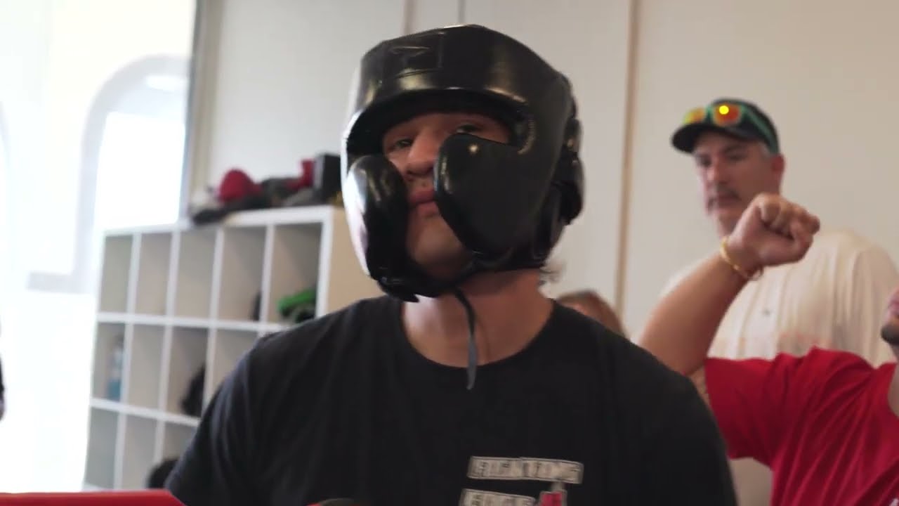 Joshua Restrepo (Legacy Vero Beach) vs Angel Urbizo (Fighting Edge – Titusville) - Boxing Exhibition