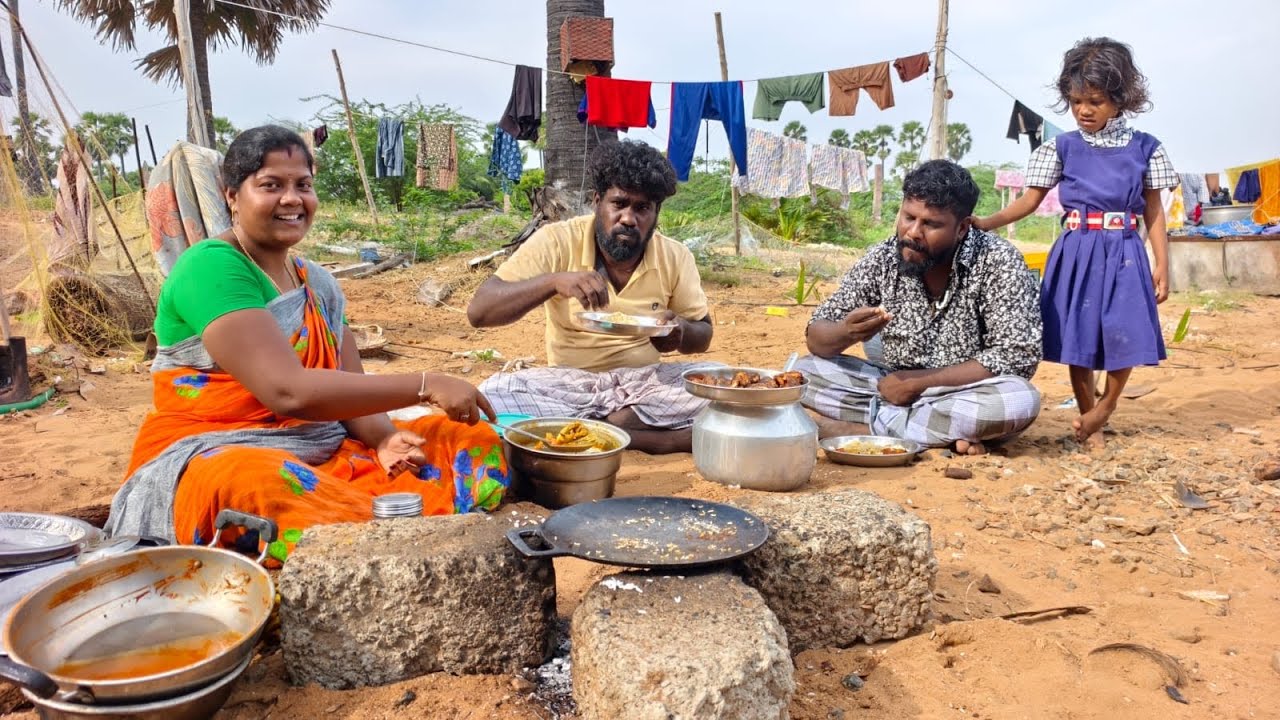 ஒரே சமையலில் ஓராயிரம் மீன்கள் போட்டு சுமித்ரா சமச்சது மிகவும்
