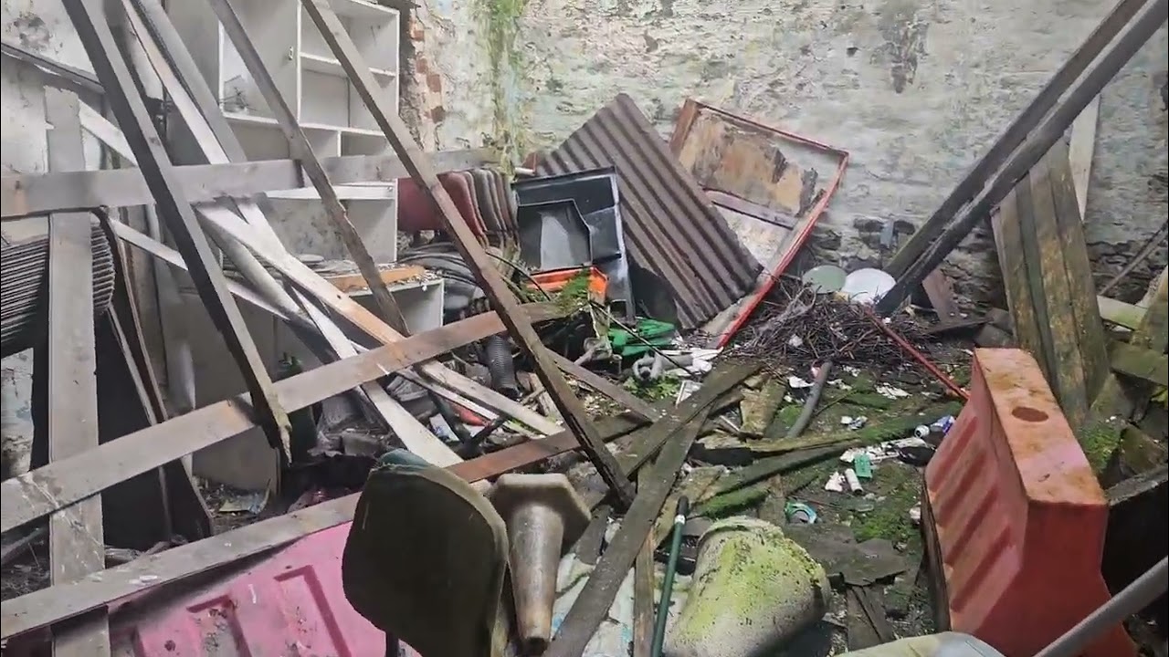 Abandoned storage barn (ireland)