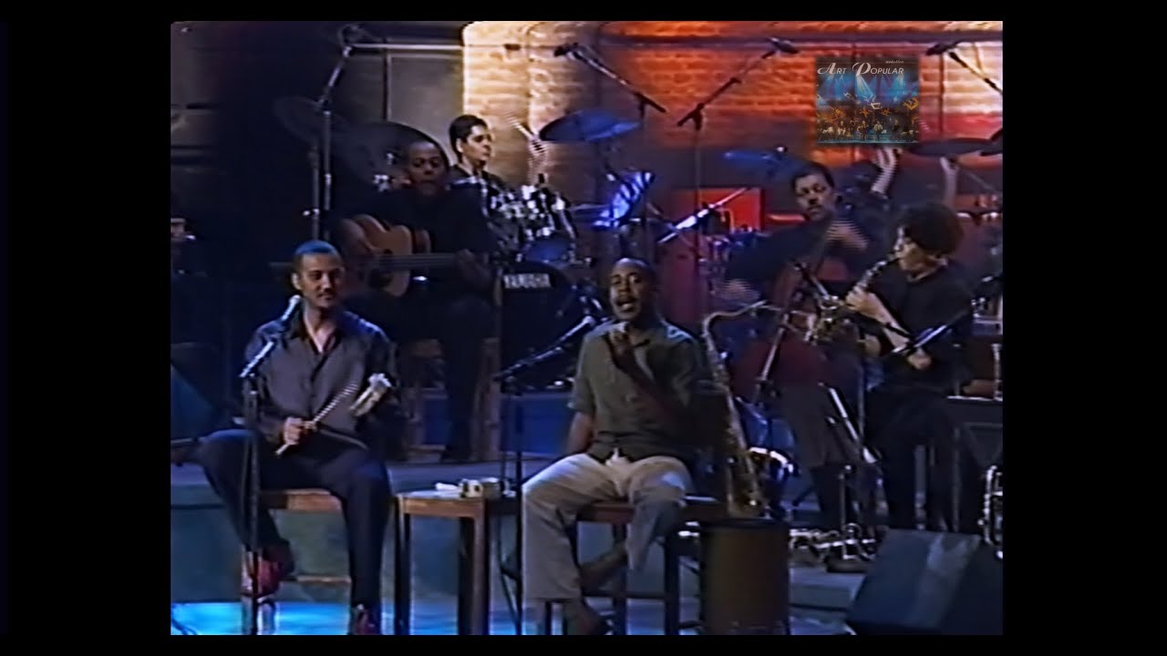Art Popular &ndash; P&eacute;talas de Rosas | Ac&uacute;stico 2000