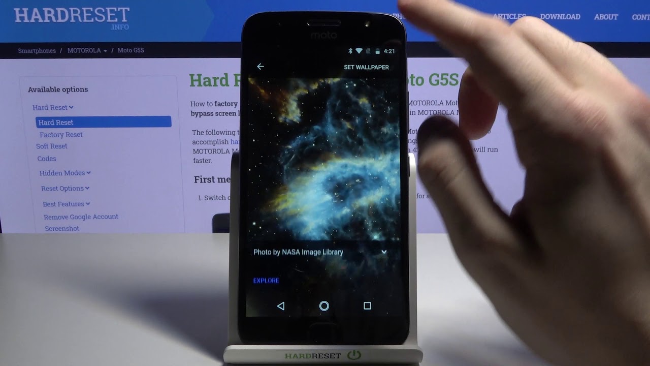 How to Change Wallpaper in MOTOROLA Moto G5S &ndash; Refresh Display Look