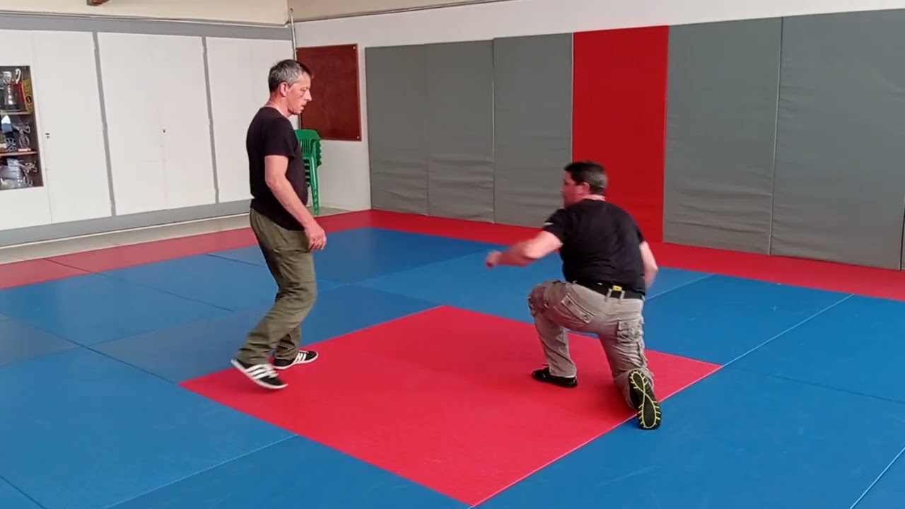 Educatif pour gérer la distance face au couteau