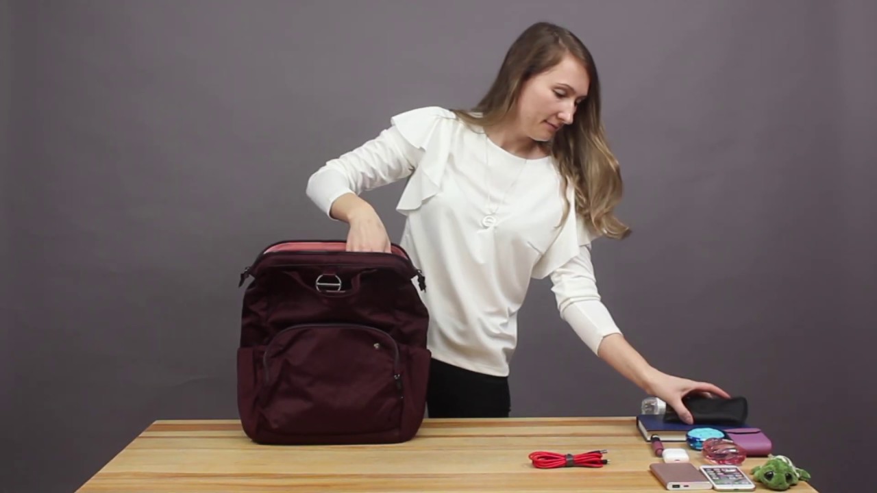 Женский рюкзак антивор Pacsafe Citysafe CX Backpack
