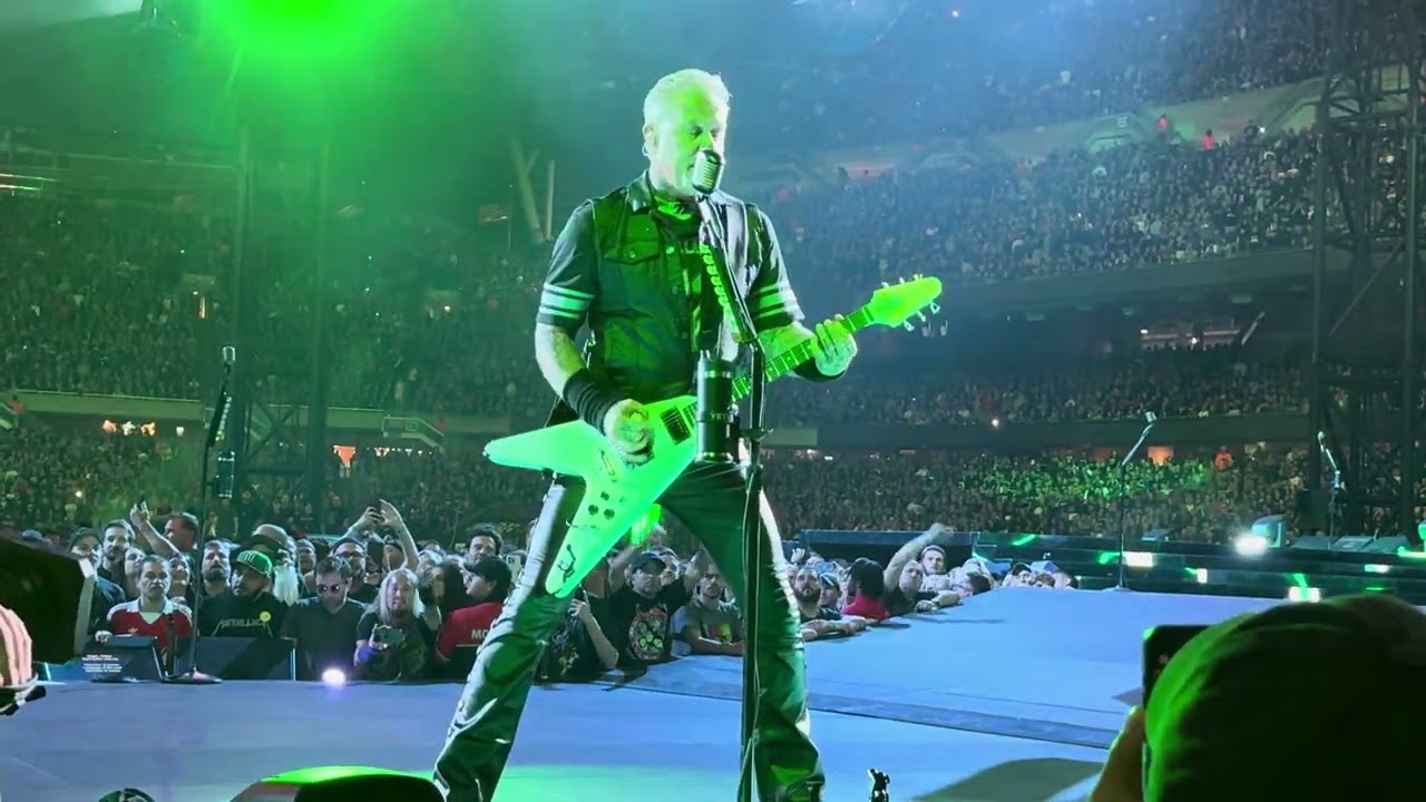 METALLICA  , 72 Seasons Tour , Chicago , Soldier Field 08/09/24