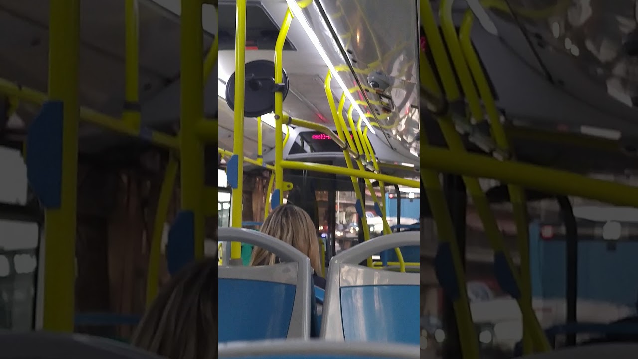 ojo no tiene pantalla en l&iacute;nea 2 EMT Madrid