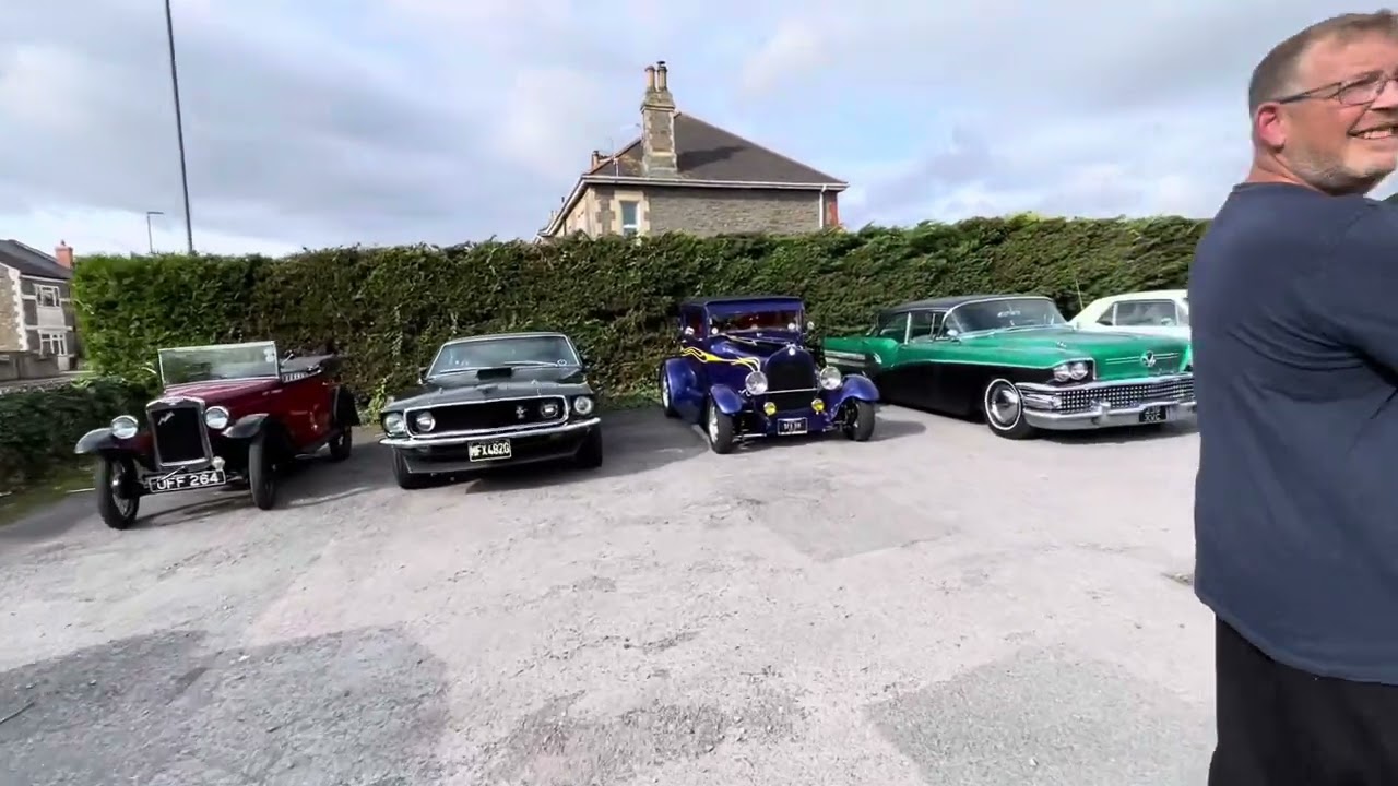 Monty meets the Kruzzers