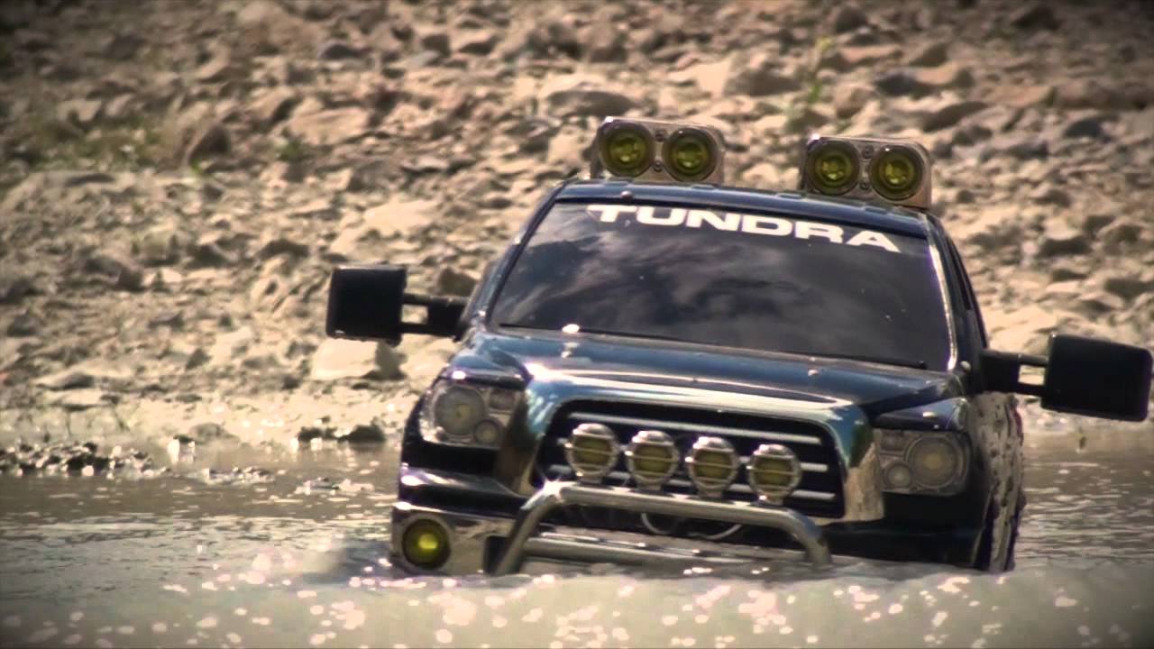 Tamiya Toyota Tundra high lift on a Summer Day on the Rocks