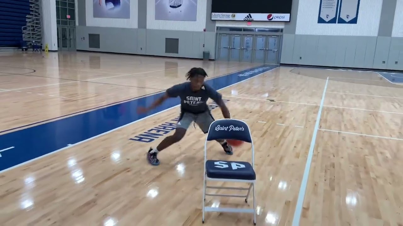 Saint Peter&rsquo;s Guard Jaylen Murray Shooting Workout.