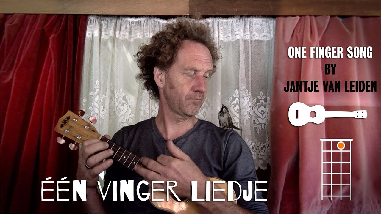One Finger Ukulele Song ft. Piepke the Sparrow