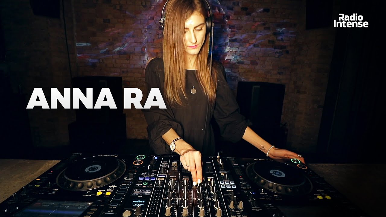 ANNA RA - Live @ Radio Intense Kyiv 17.03.2020 // Melodic Techno Mix