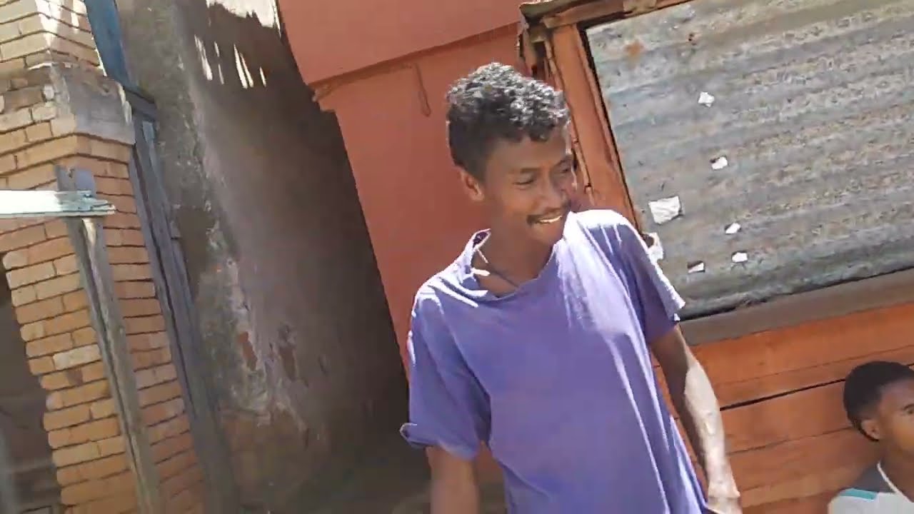 Antsimontsena by Amboronomby Bevonikazo to EST IVOHITRA - Streets view of Antsirabe Madagascar 