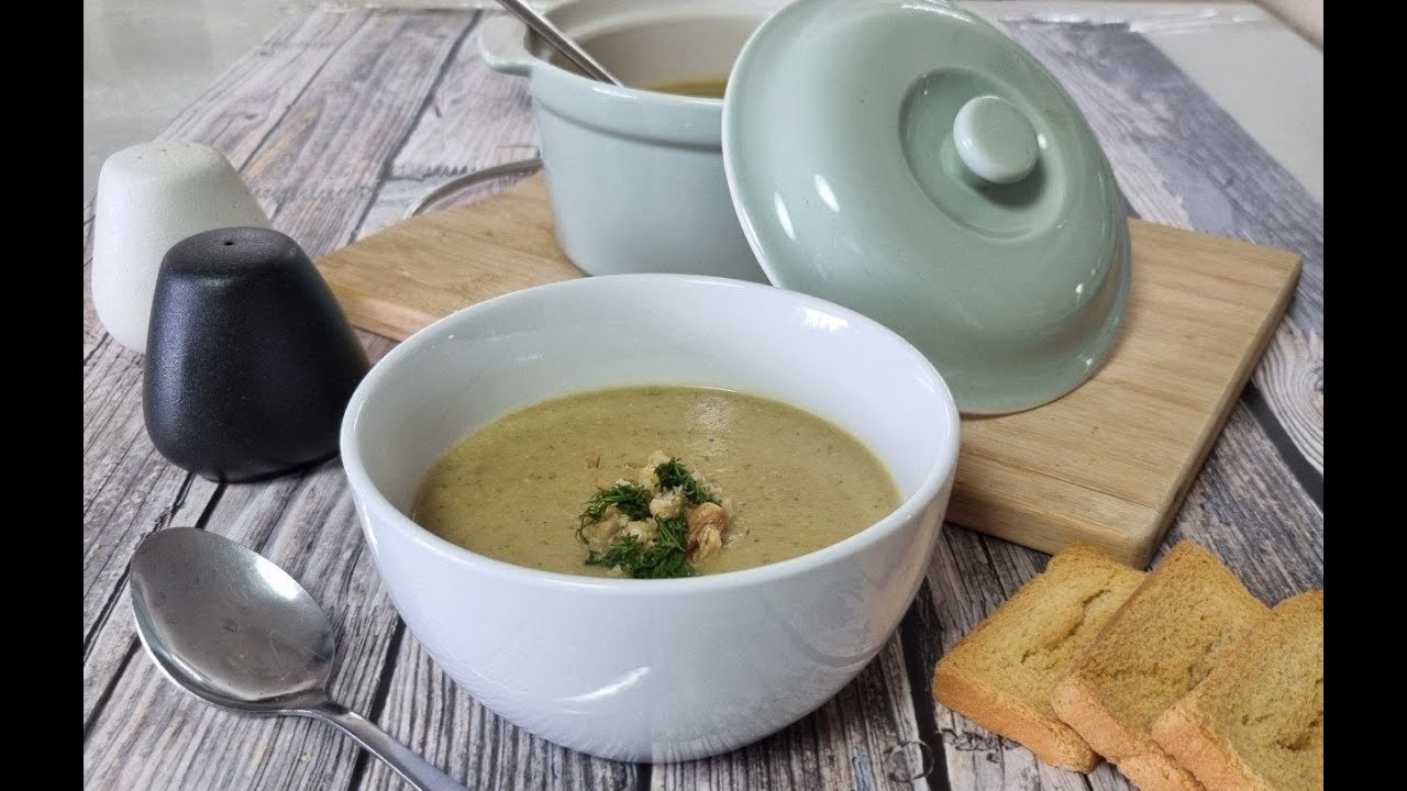 מרק קישואים ואגוזים נדיר