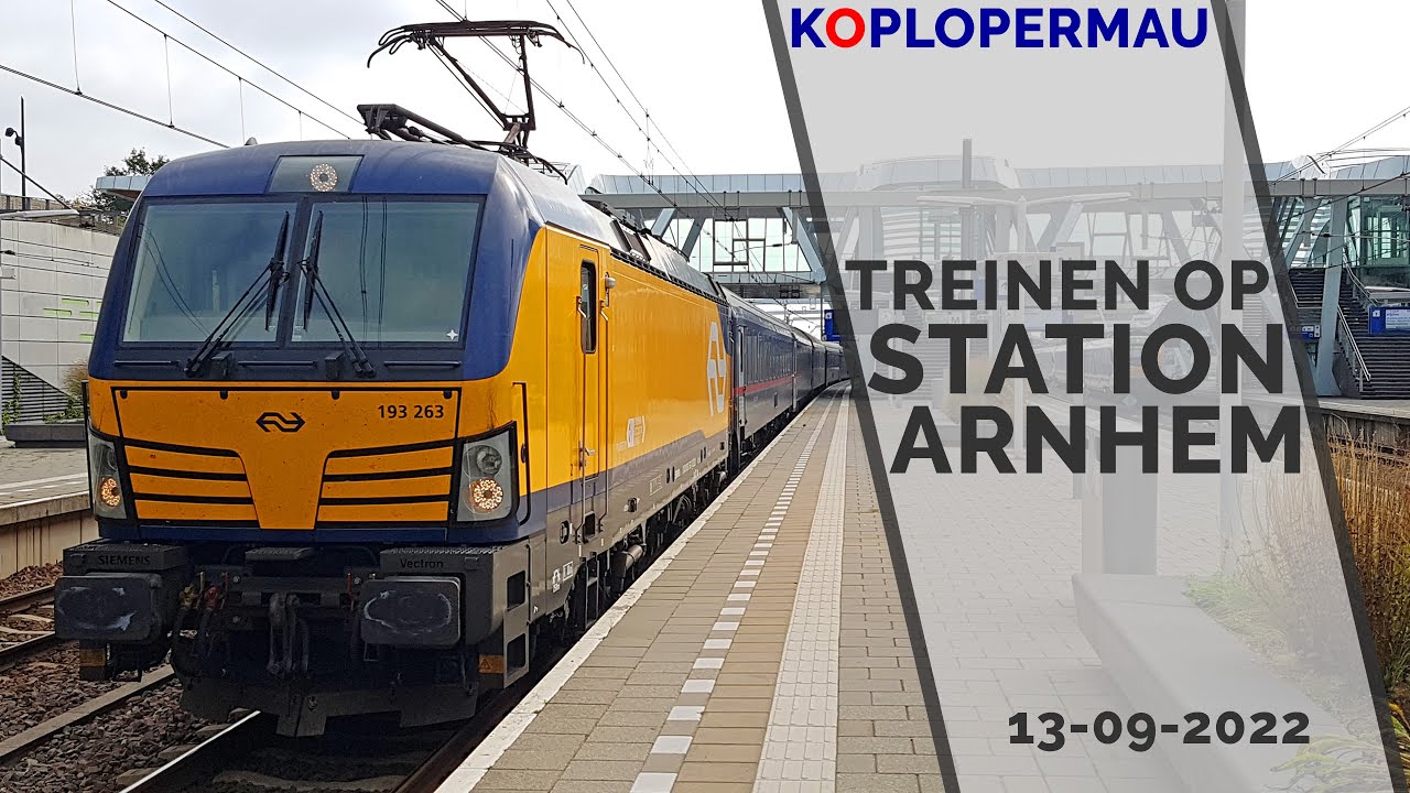 Treinen op station Arnhem Centraal - 13 september 2022