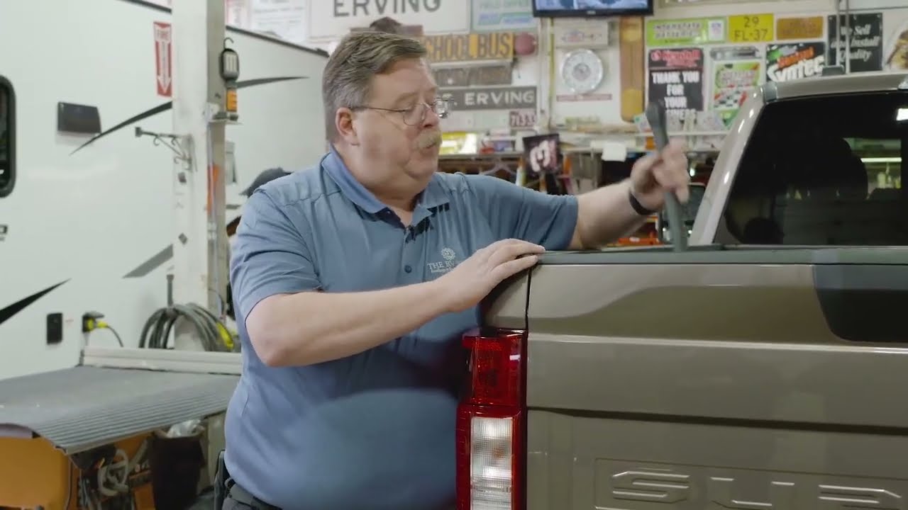 Hatchlift's Stake Hand Offers a Good Grip When Climbing into/out of a Pickup Bed