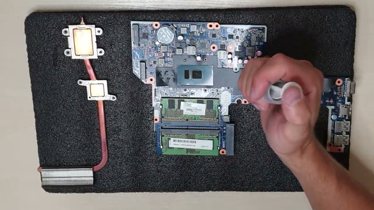 HP ProBook 470 G3 How to disassembly and Clean. Replacement of thermal paste