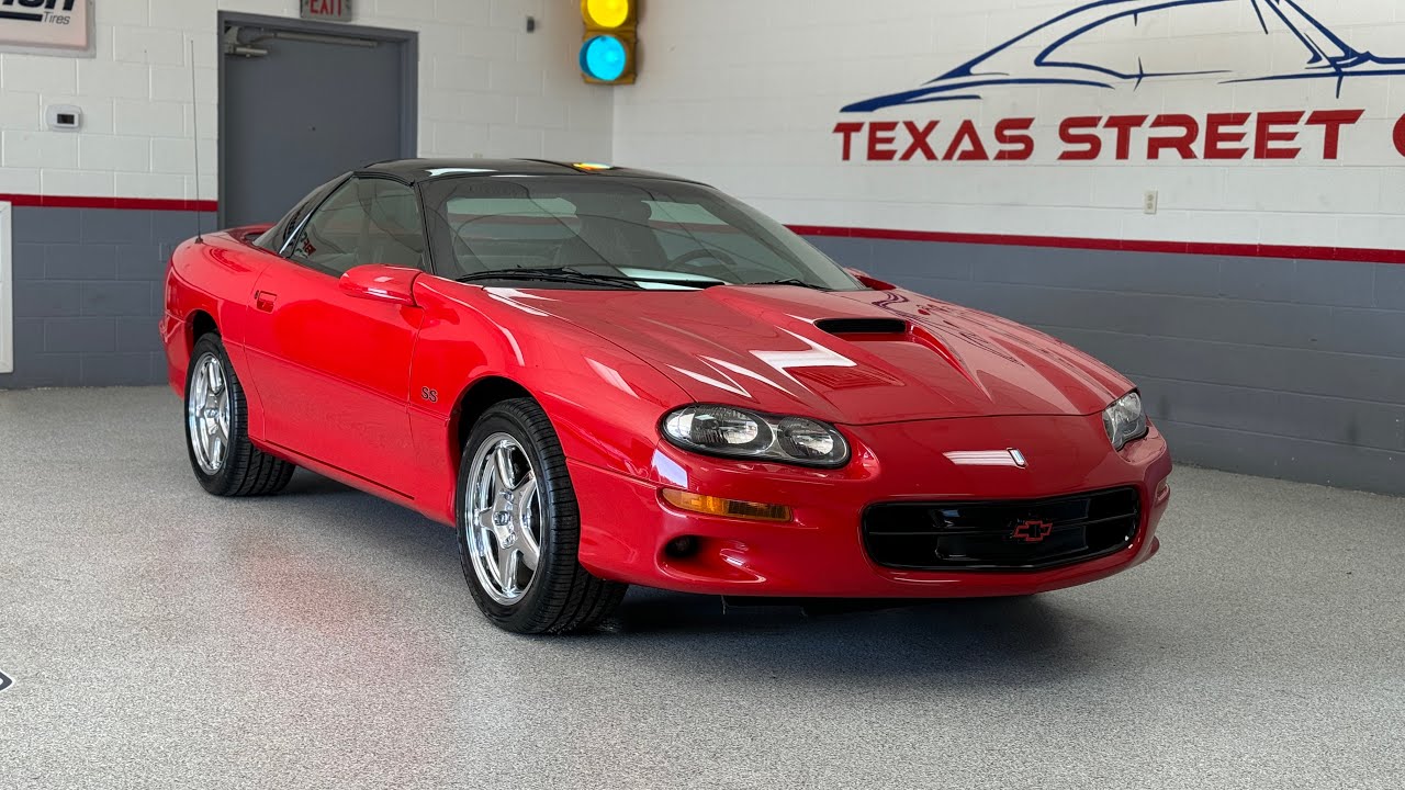 2000 Chevrolet Camaro SS, 14k miles, LS1/Auto, leather, chrome wheels, full SLP exhaust, FOR SALE
