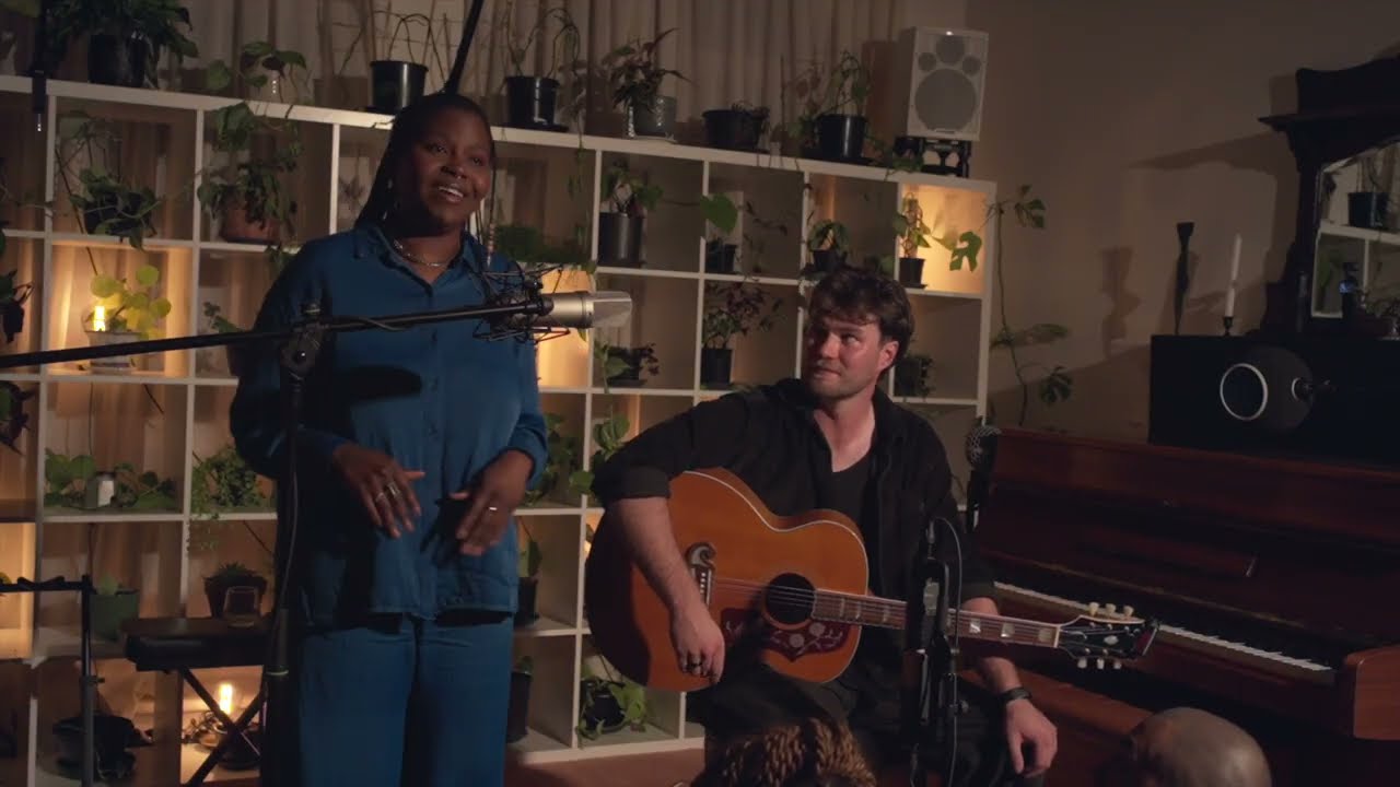 thndo: Evoke Sounds Lounge Room Sessions