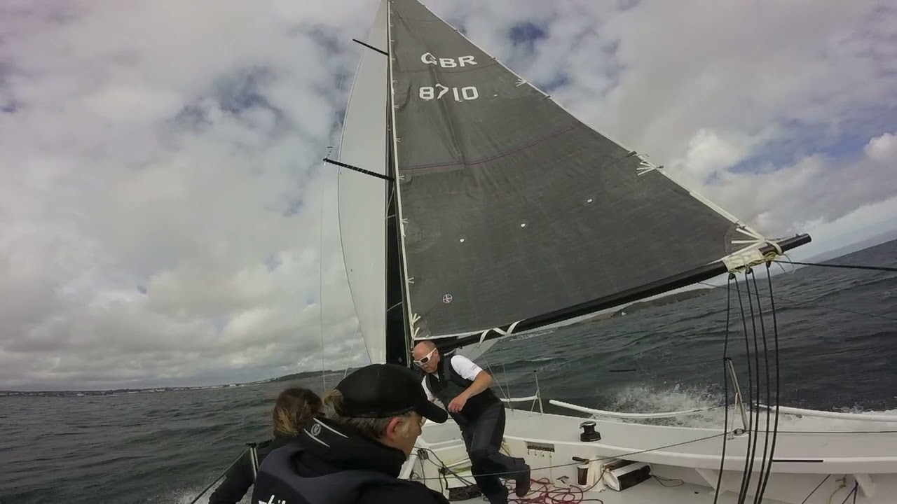 Ultra 30 (Modified) Sailing