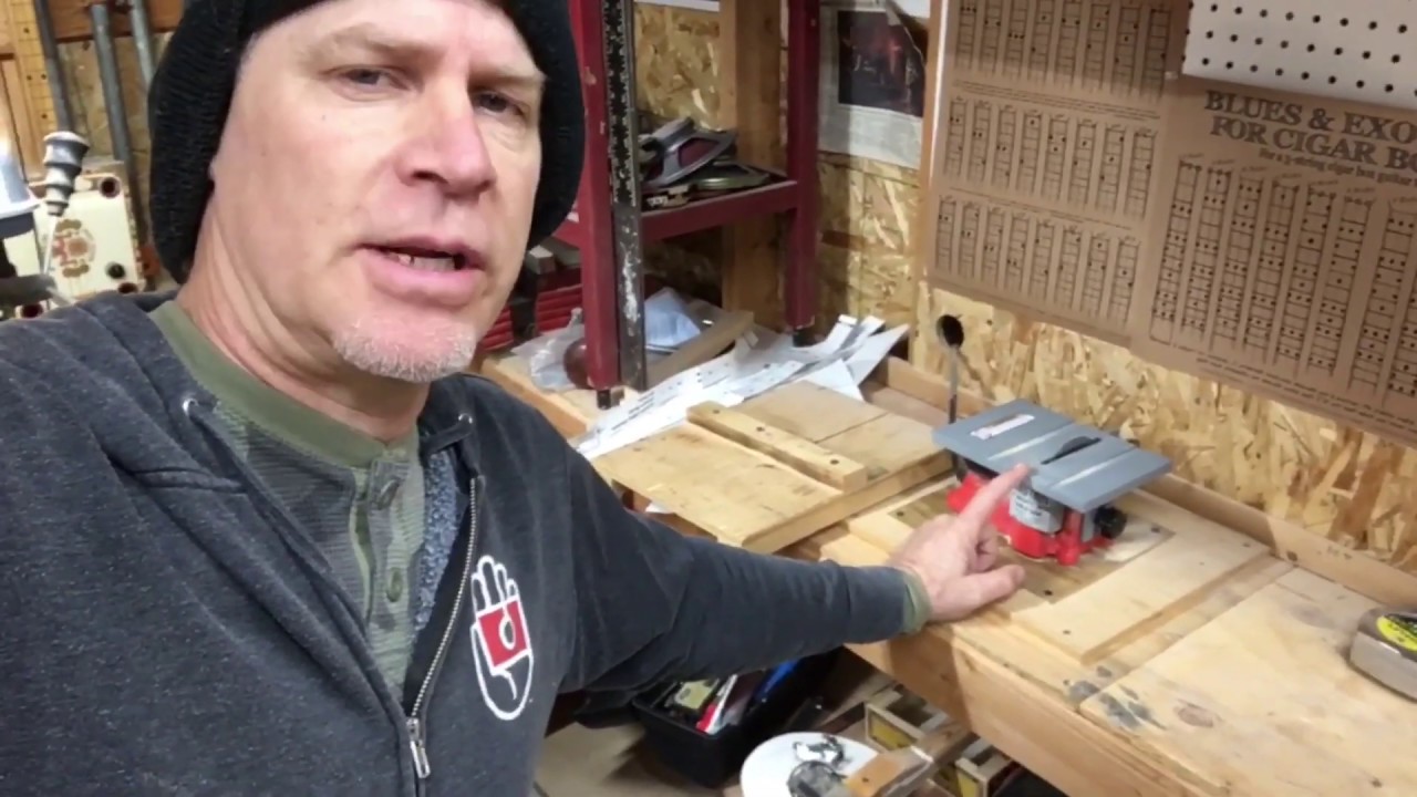 Precise Frets using a Handsaw and a Square