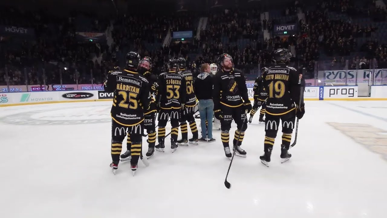 AIK-spelarna tackar för stödet (AIK - Karlskoga 2-1)