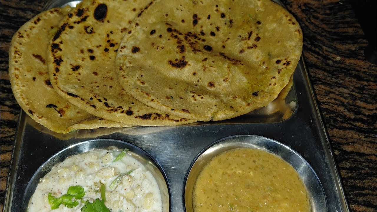 Bina lasun pyazz ke bnaye tasty Aloo ke parathe ek baar is Tarah se bna ke dekhe Aloo ke parathe 