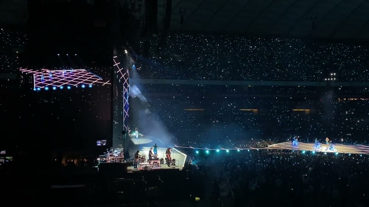 Taylor Swift - WARSAW - “Blank Spaces”