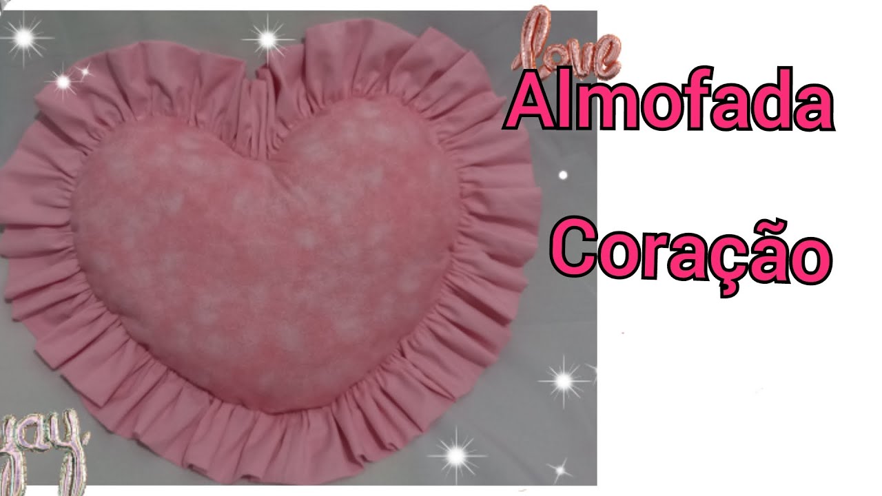 Almofada coração com babado