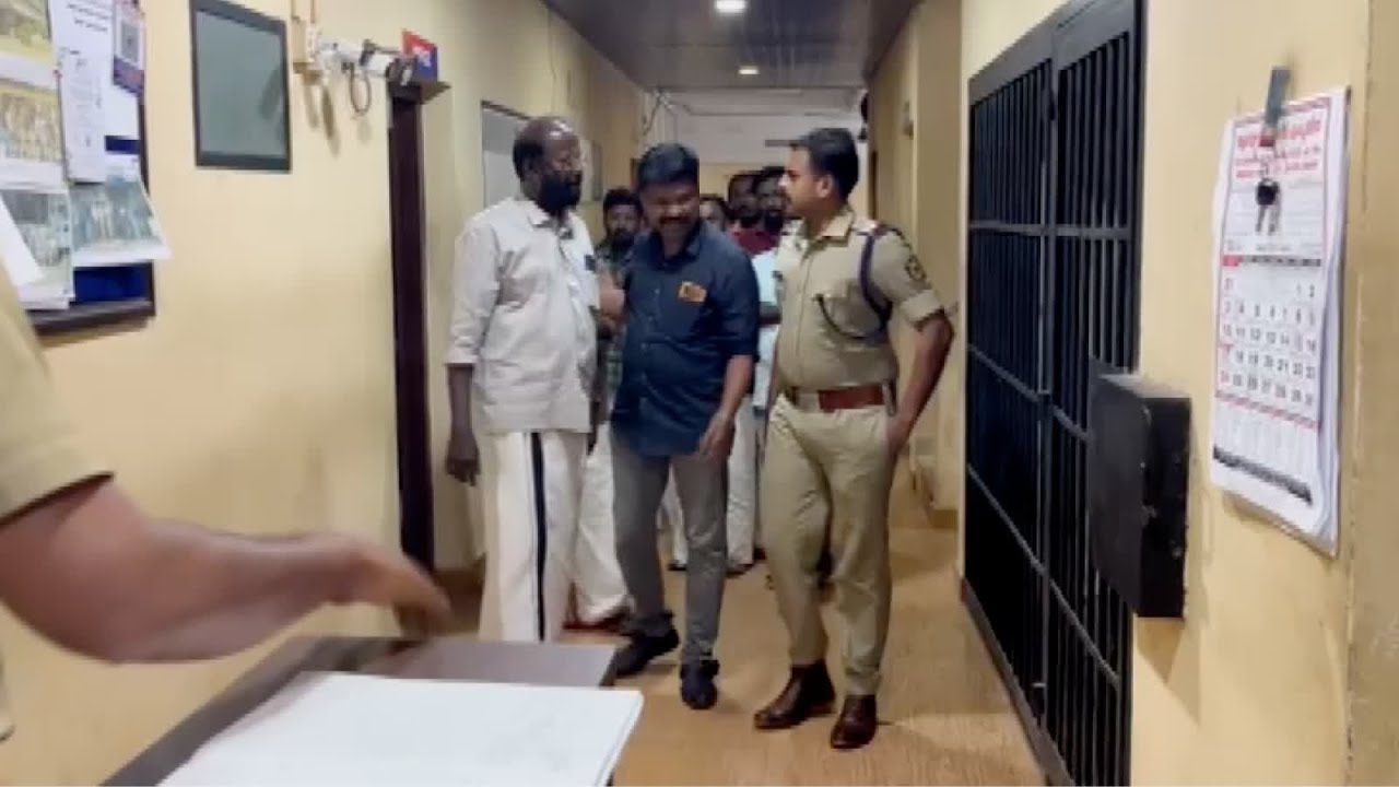 'ഭീഷണി കൈയ്യിൽ വച്ചാൽ മതി..' എസ് ഐയും CPIM ലോക്കൽ സെക്രട്ടറിയും തമ്മിൽ വാക്കേറ്റം