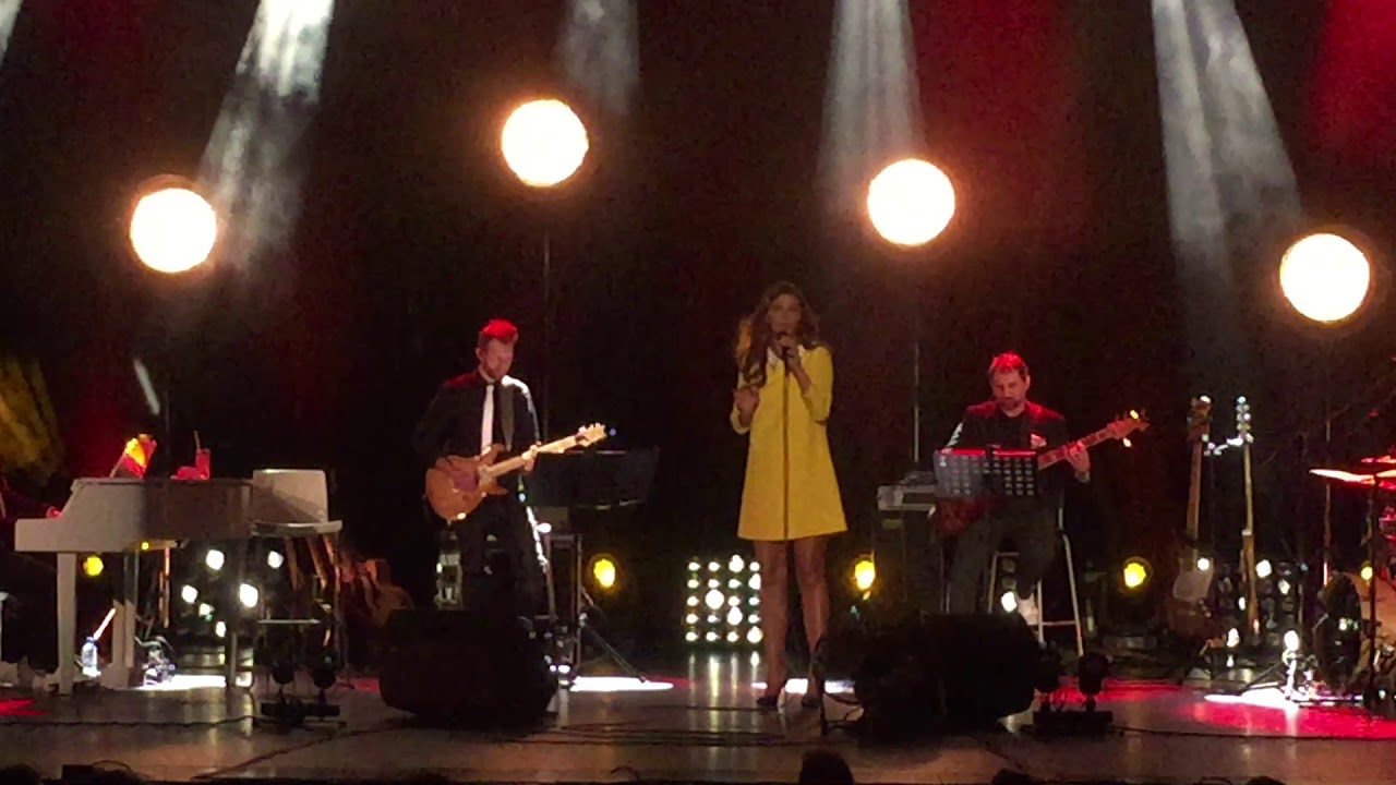 Edyta Górniak live in Poland:  Koncert Akustyczny 14.11.2018 {fragment}