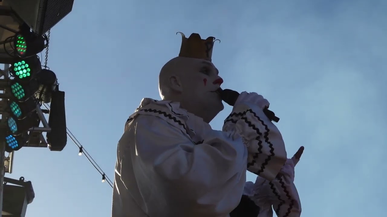 Everybody Hurts — Puddles Pity Party Unhappy Hour on JoCo Cruise 2023