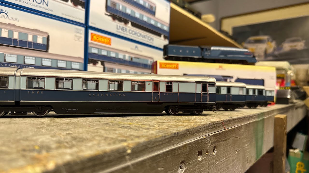 Hornby’s New Coronation Coaches