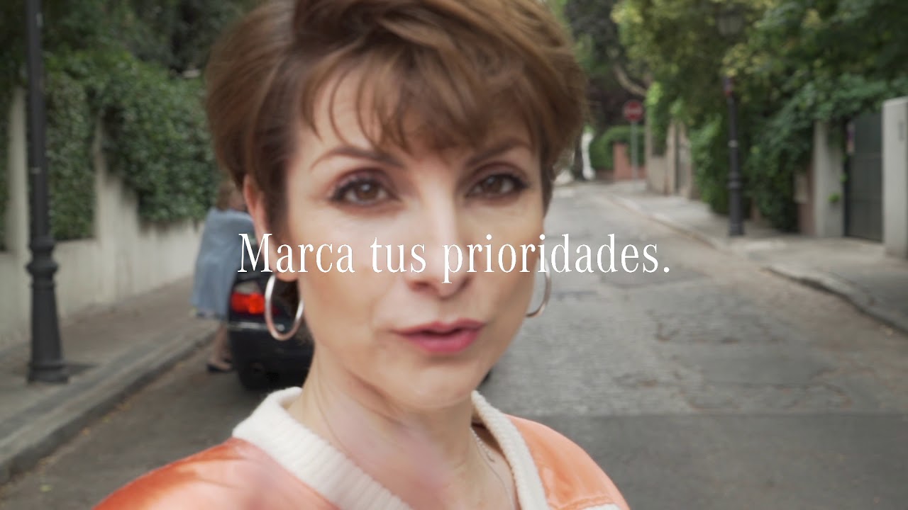 Mercedes-Benz España: Cuida de los tuyos con Najwa Nimri.