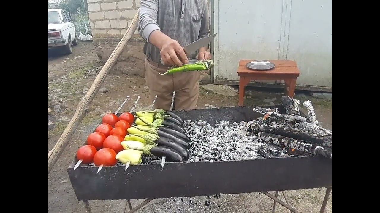 Gədəbəy quzusundan ləzzətli kabab. Шашлык из кедабекского ягненка kebab of kedabek lamb Азербайджан