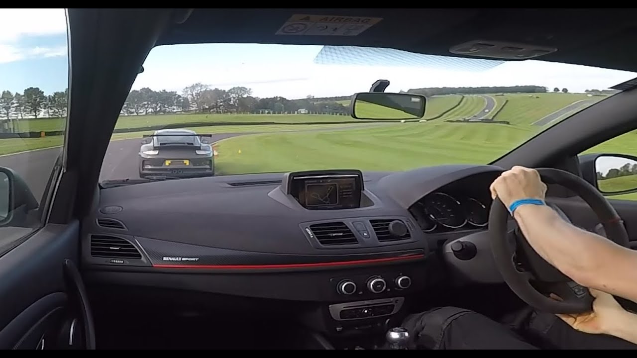 Porsche 911 GT3 RS Chased by Megane RS 275, Cadwell Park, 01/10/2020