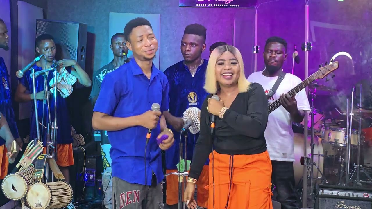 OYINLOMO DIAMOND and HOLYVIC (online gig) #liveband