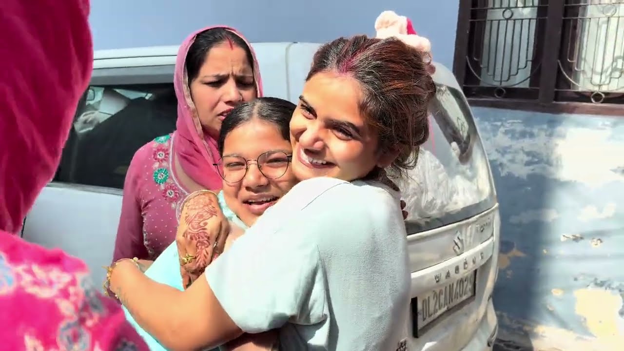 सब जा रहे है धीरे धीरे 🙄 । घर खाली सा हो गया 😒